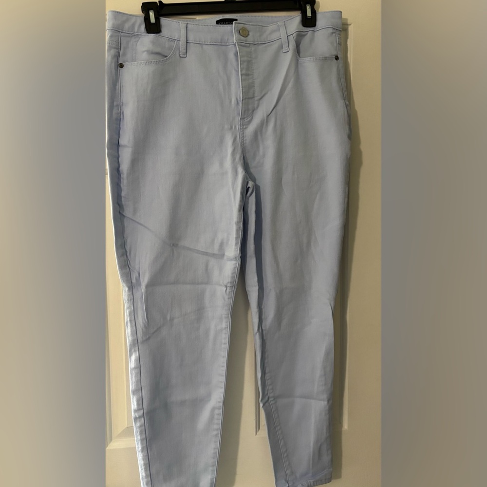 Talbots ankle length pants, as 16. Perfect for spring and in perfect condition